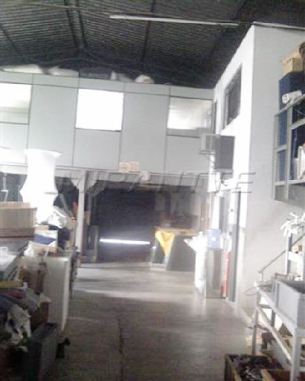 Comercial de 1500m² em Vila Amalia