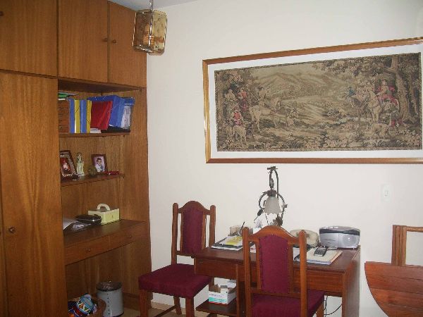 Cond. fechado de 140m² com 3 quartos em Vila Nova Mazzei