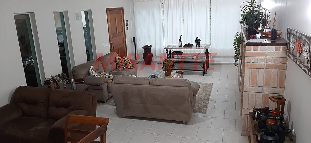 Sobrado de 240m² com 4 quartos em Tucuruvi