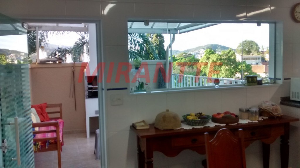 Sobrado de 240m² com 4 quartos em Tucuruvi