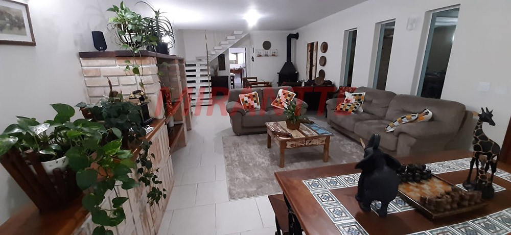 Sobrado de 240m² com 4 quartos em Tucuruvi