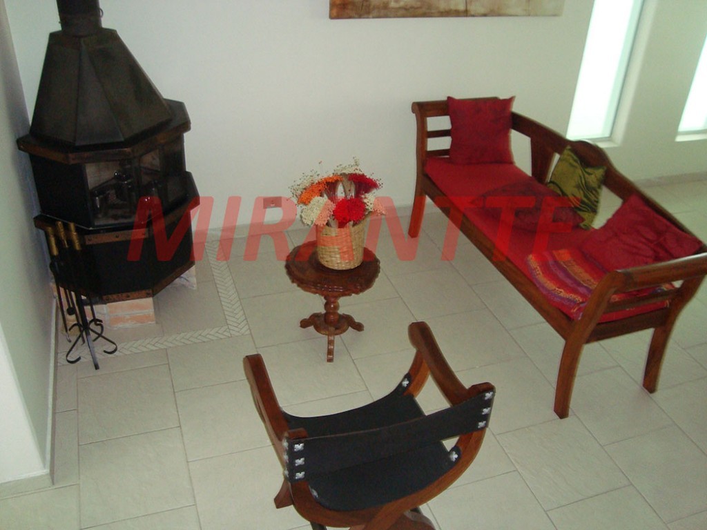 Sobrado de 240m² com 4 quartos em Tucuruvi