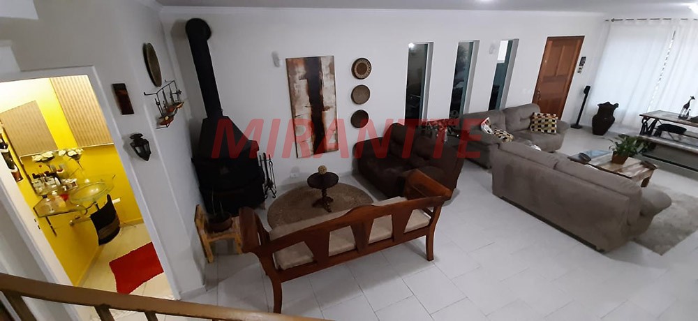 Sobrado de 240m² com 4 quartos em Tucuruvi
