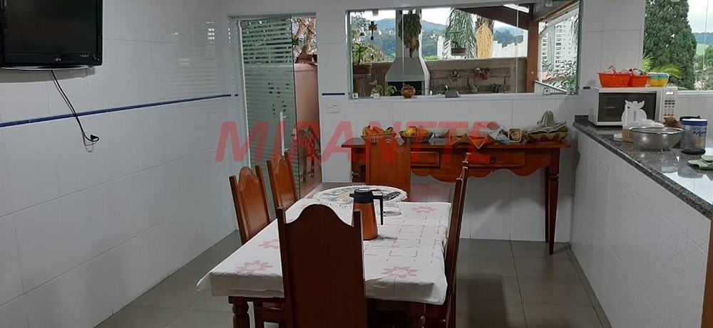 Sobrado de 240m² com 4 quartos em Tucuruvi