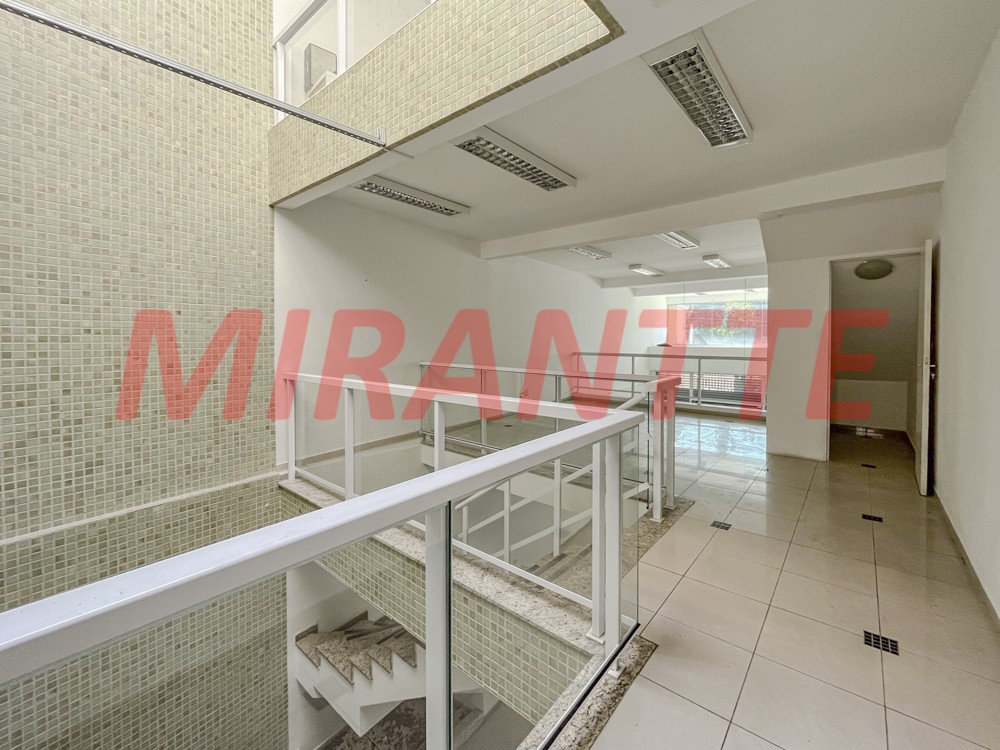 Comercial de 330m² em Santana