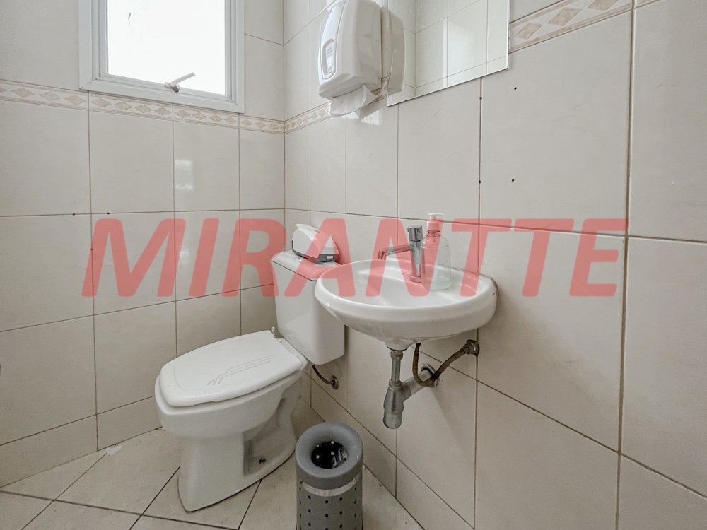 Comercial de 330m² em Santana