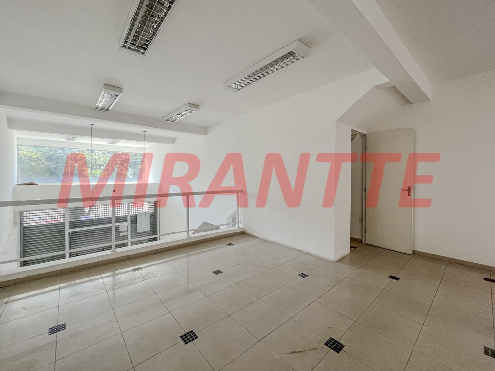 Comercial de 330m² em Santana