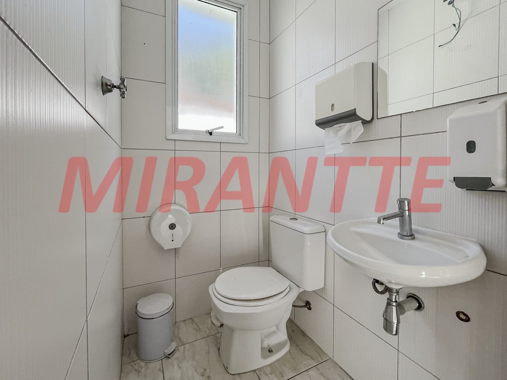 Comercial de 330m² em Santana