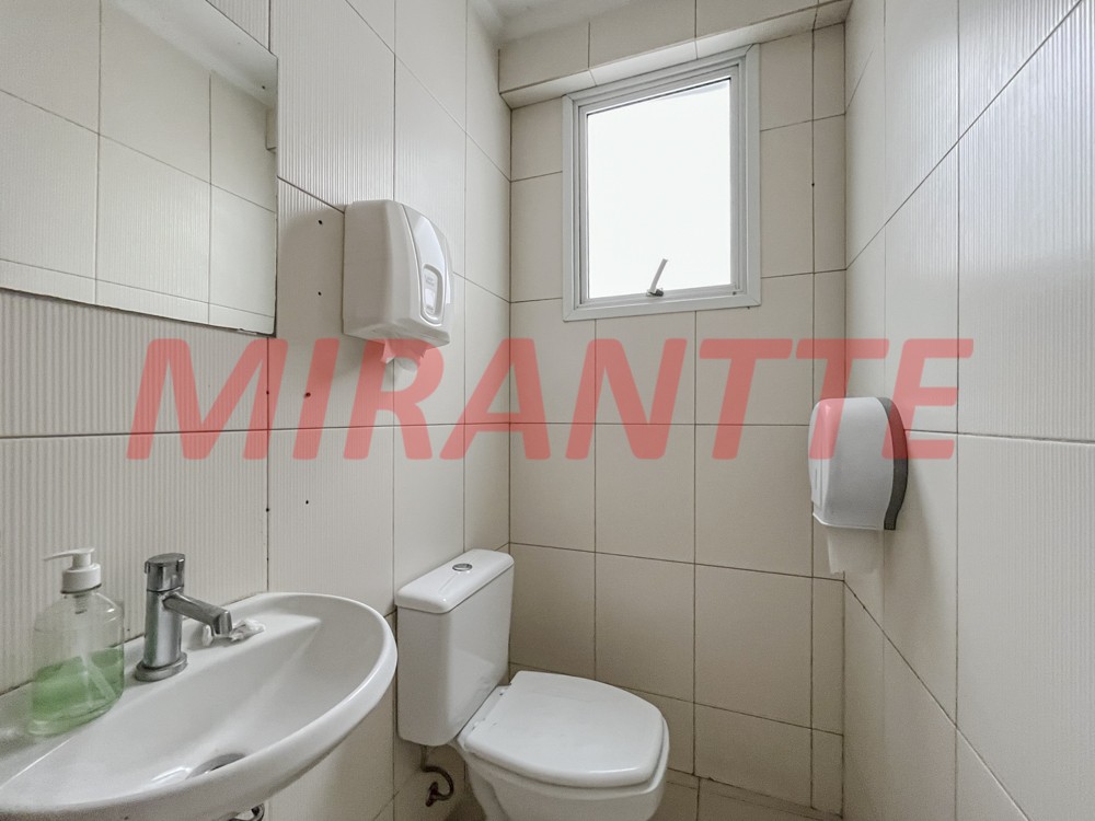 Comercial de 330m² em Santana