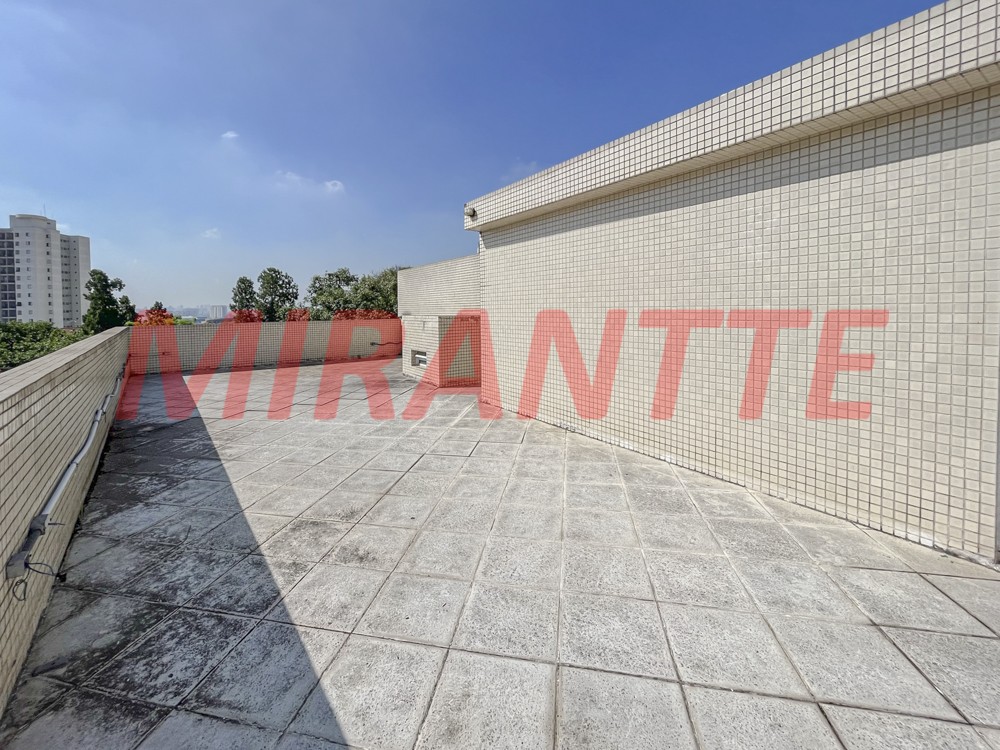 Comercial de 330m² em Santana