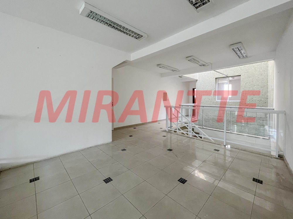 Comercial de 330m² em Santana