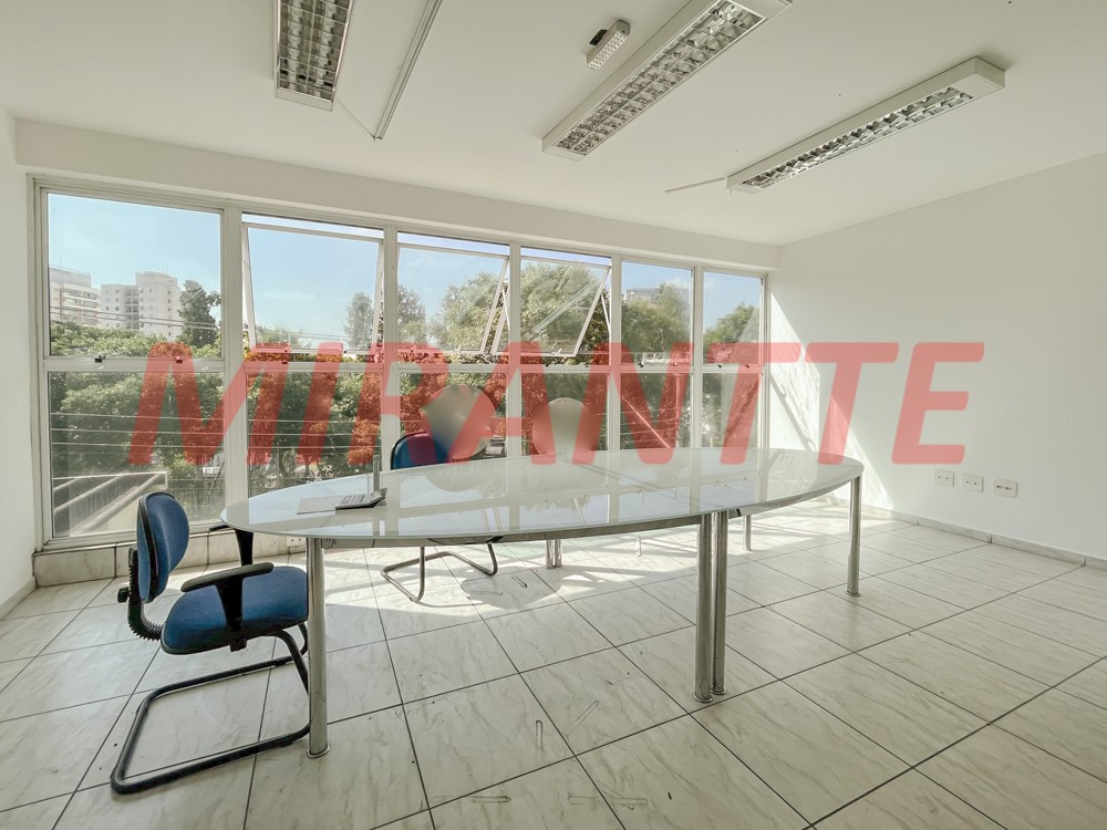 Comercial de 330m² em Santana