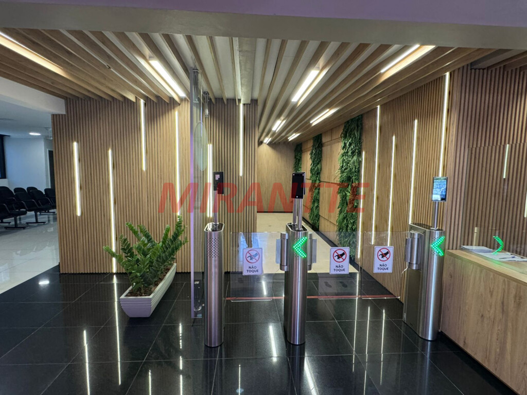 Comercial de 38m² em Santana