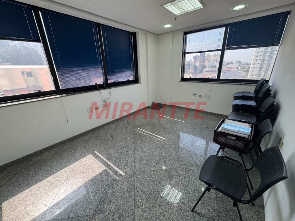 Comercial de 38m² em Santana