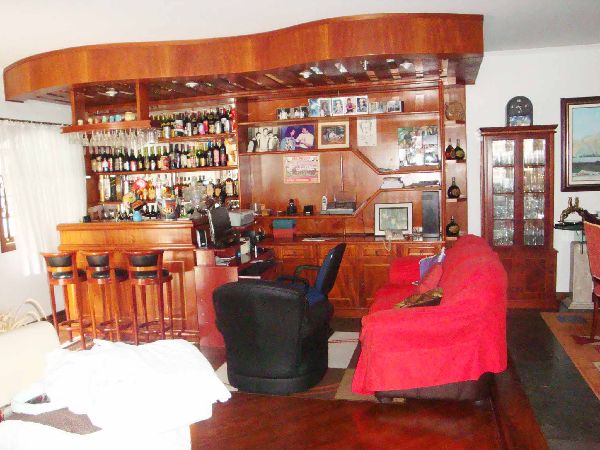 Sobrado de 387m² com 4 quartos em Jardim França