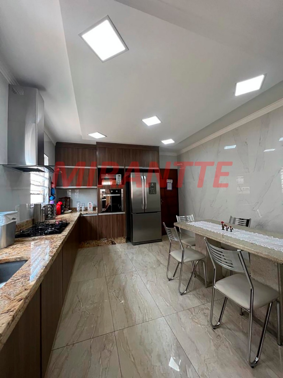 Sobrado de 119m² com 3 quartos em Jardim Entre Serras