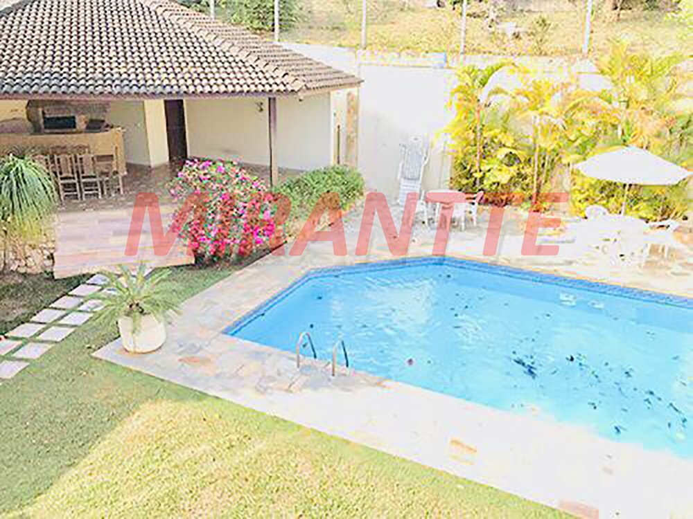 Sobrado de 407m² com 4 quartos em Serra da Cantareira