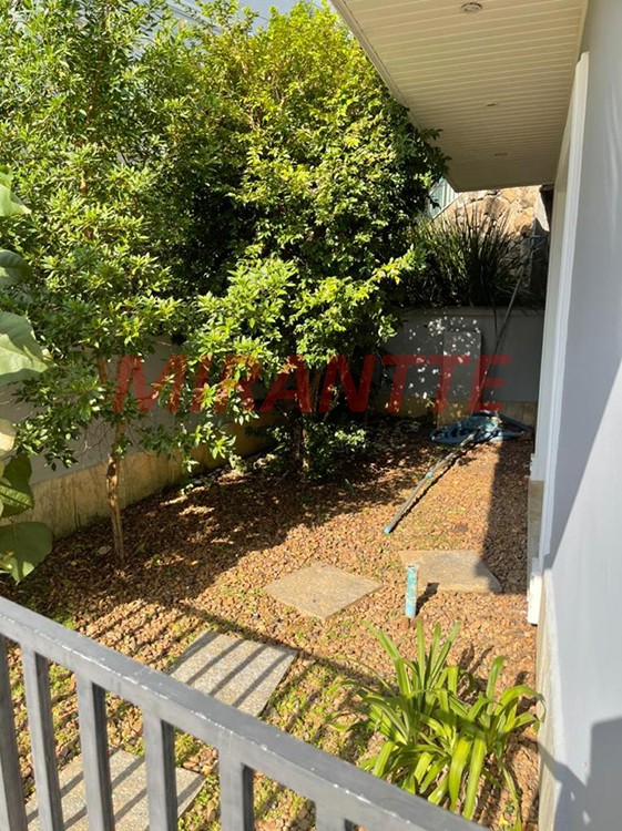 Cond. fechado de 522m² com 3 quartos em Jardim Floresta
