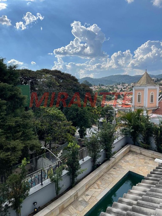 Cond. fechado de 522m² com 3 quartos em Jardim Floresta