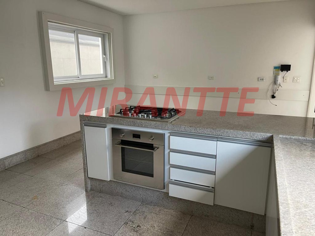 Cond. fechado de 522m² com 3 quartos em Jardim Floresta