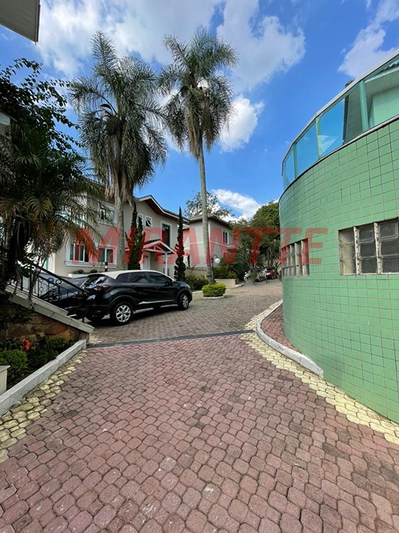 Cond. fechado de 522m² com 3 quartos em Jardim Floresta