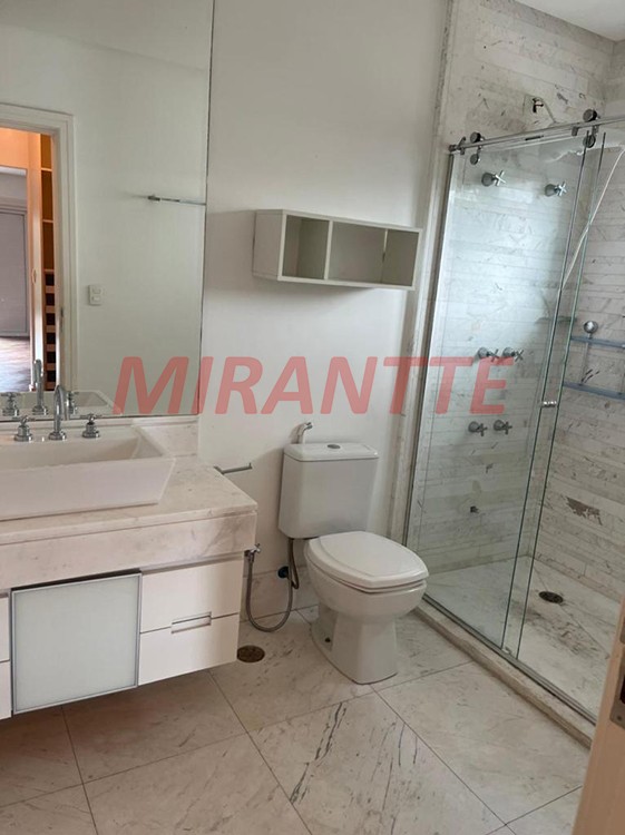 Cond. fechado de 522m² com 3 quartos em Jardim Floresta