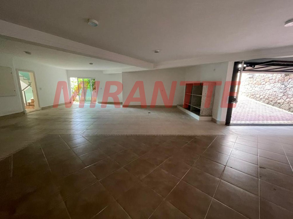 Cond. fechado de 522m² com 3 quartos em Jardim Floresta