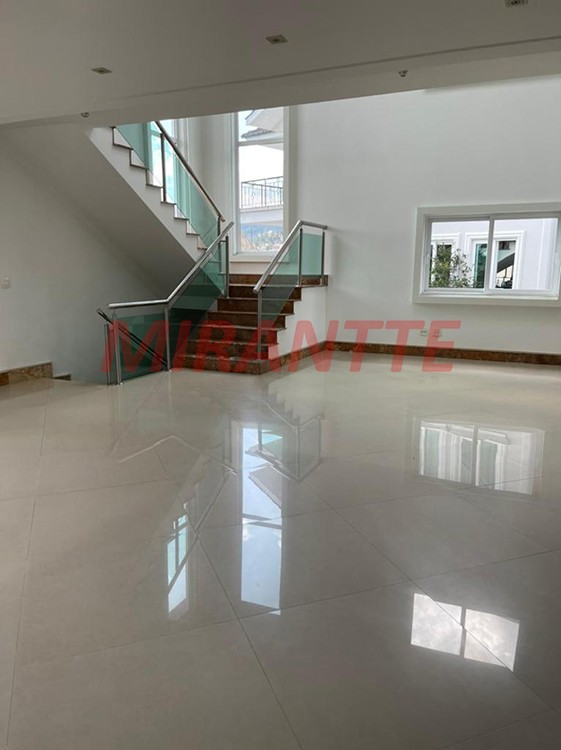 Cond. fechado de 522m² com 3 quartos em Jardim Floresta