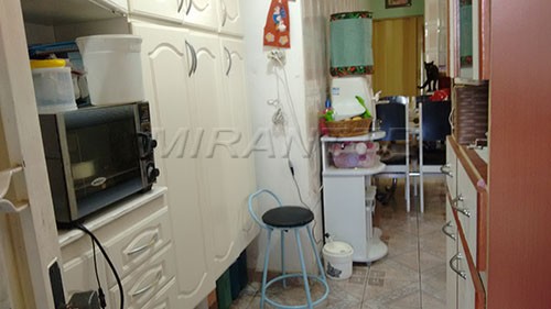 Casa terrea com 3 quartos em Vila Nivi
