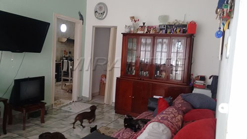 Casa terrea com 3 quartos em Vila Nivi