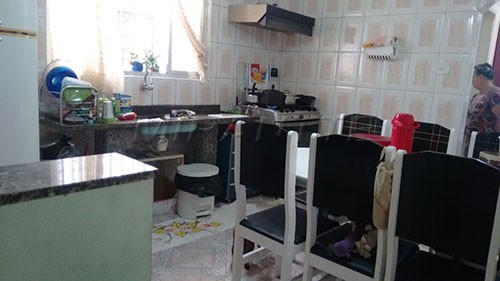 Casa terrea com 3 quartos em Vila Nivi