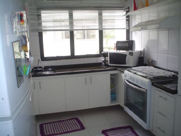 Apartamento de 184m² com 4 quartos em Água Fria
