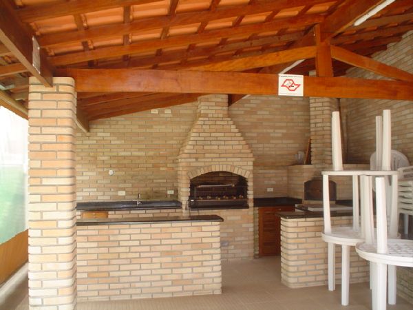 Apartamento de 184m² com 4 quartos em Água Fria