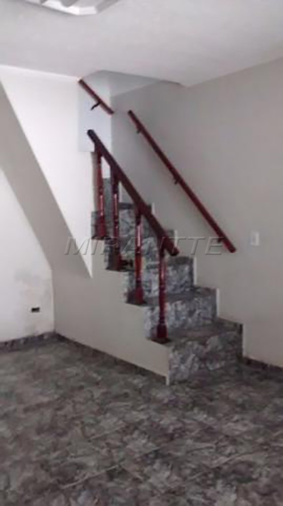 Sobrado de 175m² com 4 quartos em Jardim Tremembé