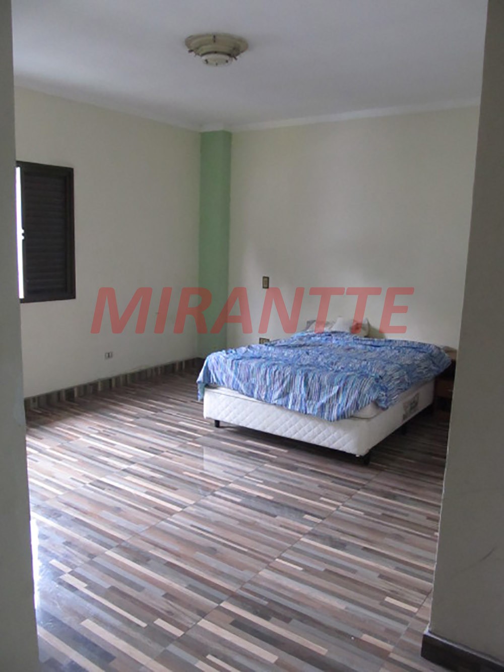 Sobrado de 170m² com 3 quartos em Santana