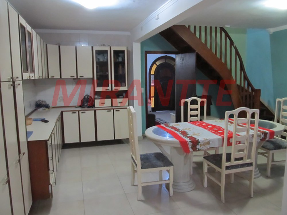 Sobrado de 170m² com 3 quartos em Santana