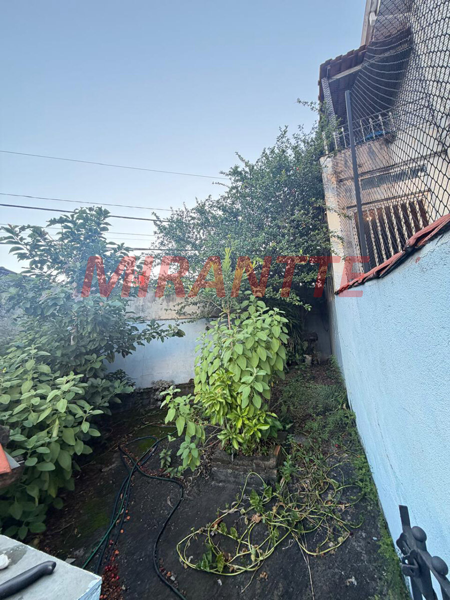 Sobrado de 210m² com 4 quartos em Vila Aurora