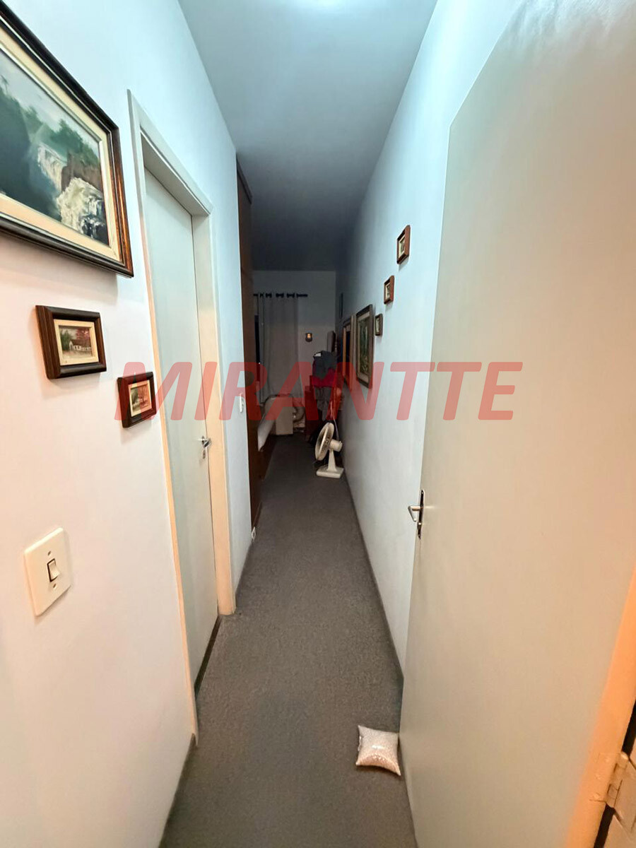 Sobrado de 210m² com 4 quartos em Vila Aurora