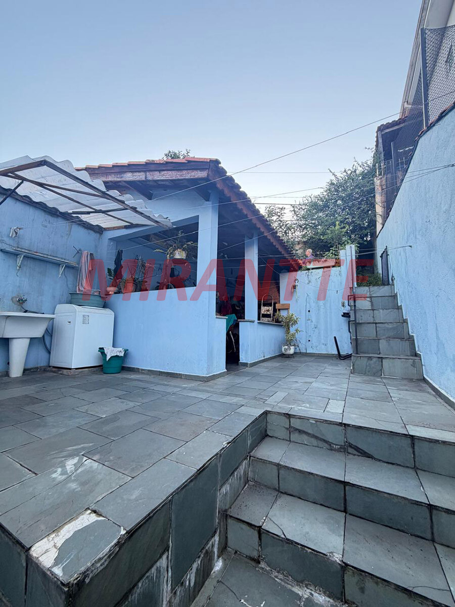 Sobrado de 210m² com 4 quartos em Vila Aurora