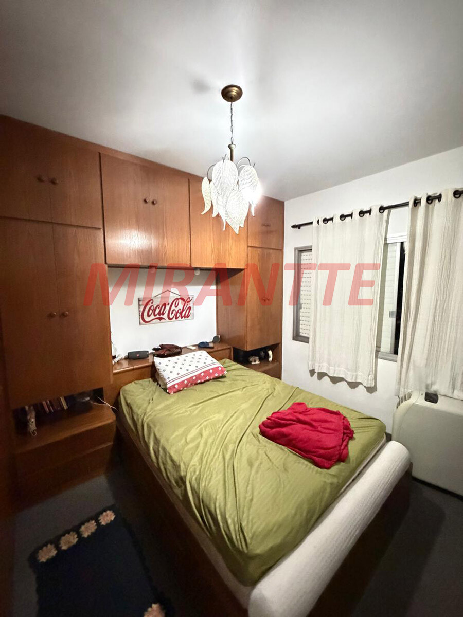 Sobrado de 210m² com 4 quartos em Vila Aurora