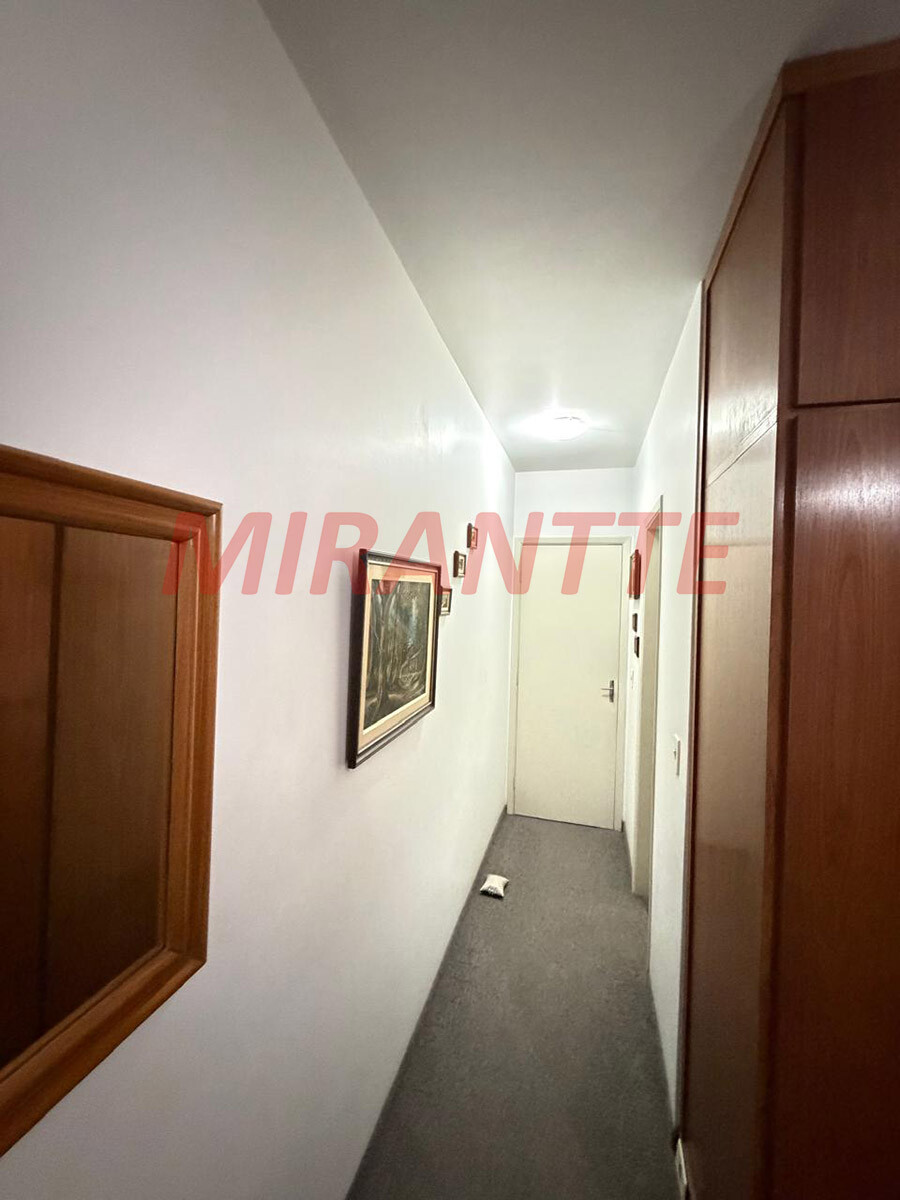 Sobrado de 210m² com 4 quartos em Vila Aurora