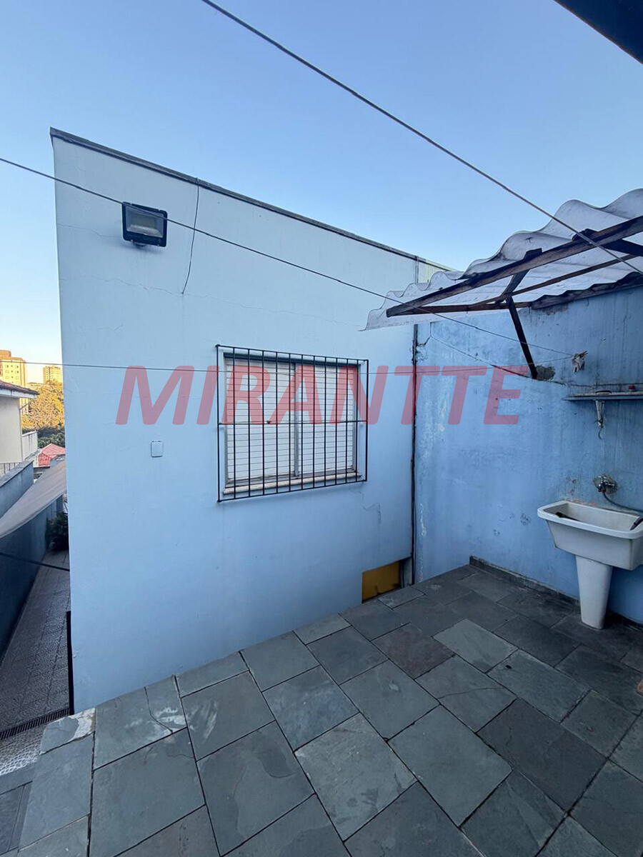 Sobrado de 210m² com 4 quartos em Vila Aurora