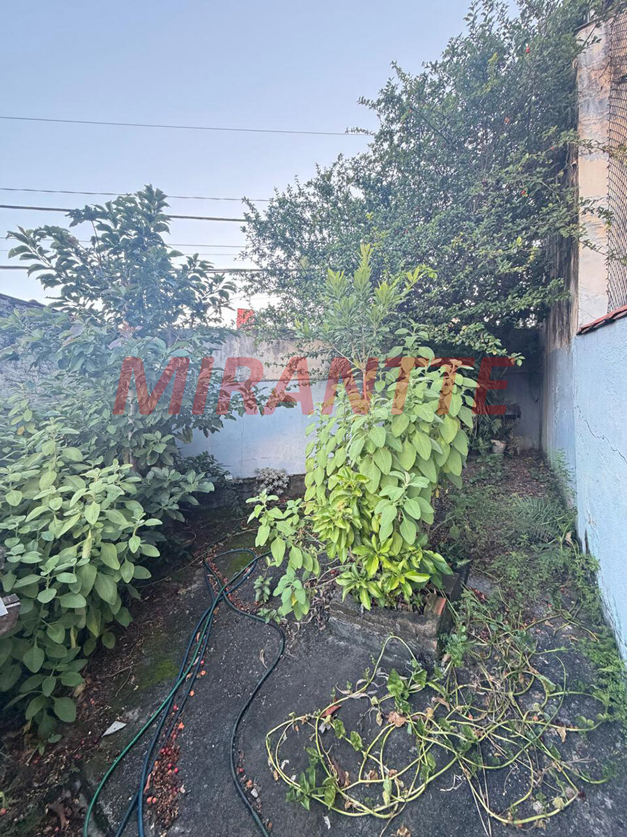 Sobrado de 210m² com 4 quartos em Vila Aurora